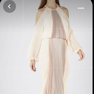 Bcbgmaxazria pleated dress
